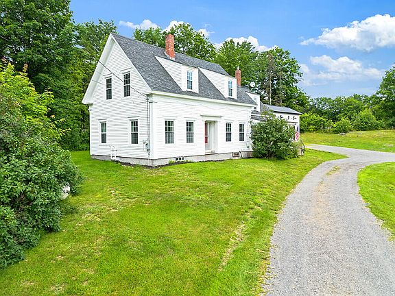 4th image of 1053 Mercer Road
