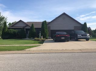 1713 E Brookside Trl, Columbia City, IN 46725