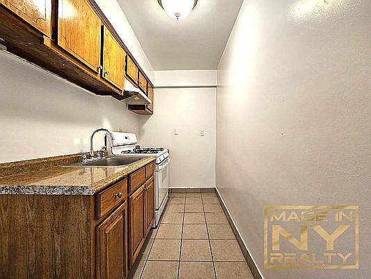 3rd image of 22410 Jamaica Ave #3C