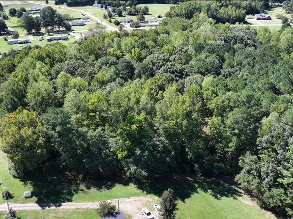 6033 Homestead Road, Elm City, NC 27822