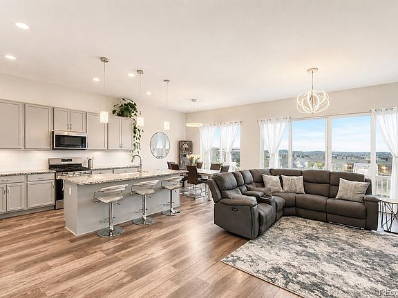 3rd image of 295 Kitselman Drive