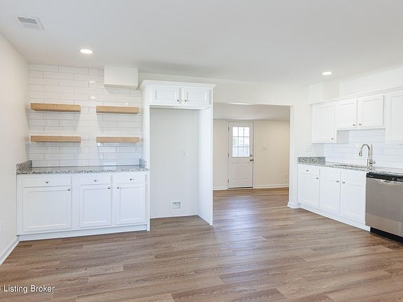 2nd image of 13507 Greystone Ave