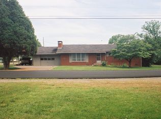 303 Sharon Dr, Pigeon Forge, TN 37863