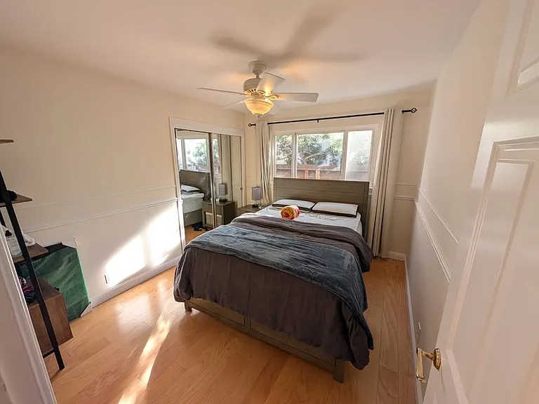3235 Los Prados St — Photo 8