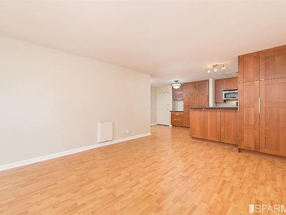 5th image of 377 Mandarin Dr #95