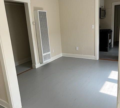 5th image of 342 W Chevy Chase Dr APT A