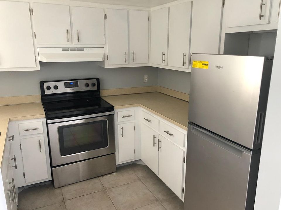 2nd image of 2817 Patty Ln