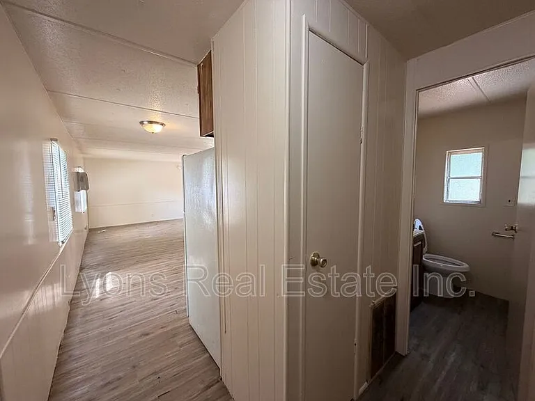 8146 Tolles Dr — Photo 6