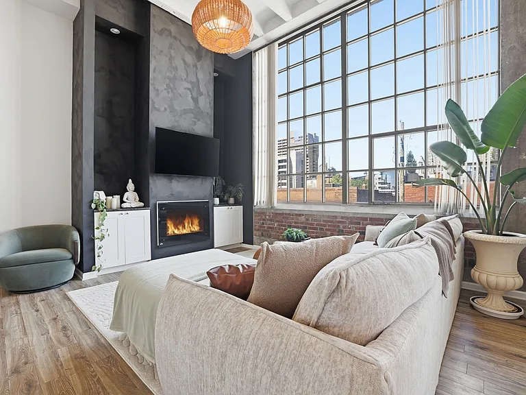 611 N Park Ave #216 — Photo 11