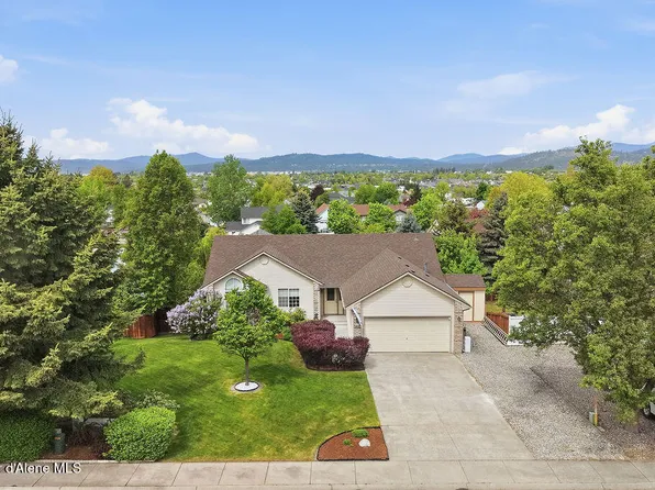 2413 N Stagecoach Dr, Post Falls, ID 83854