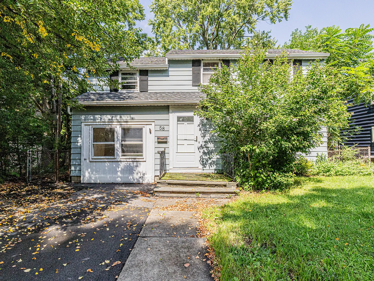 3 bed, $2,200 — Photo 1