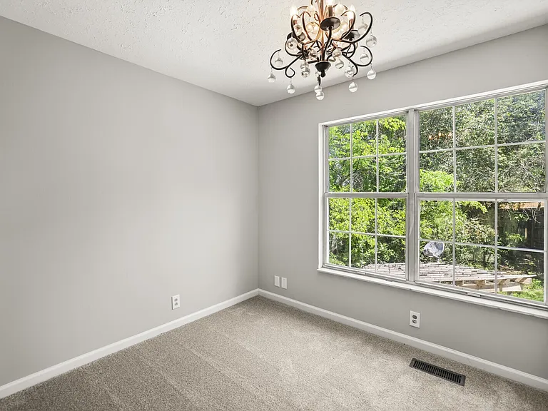3127 Creekview Ln — Photo 23