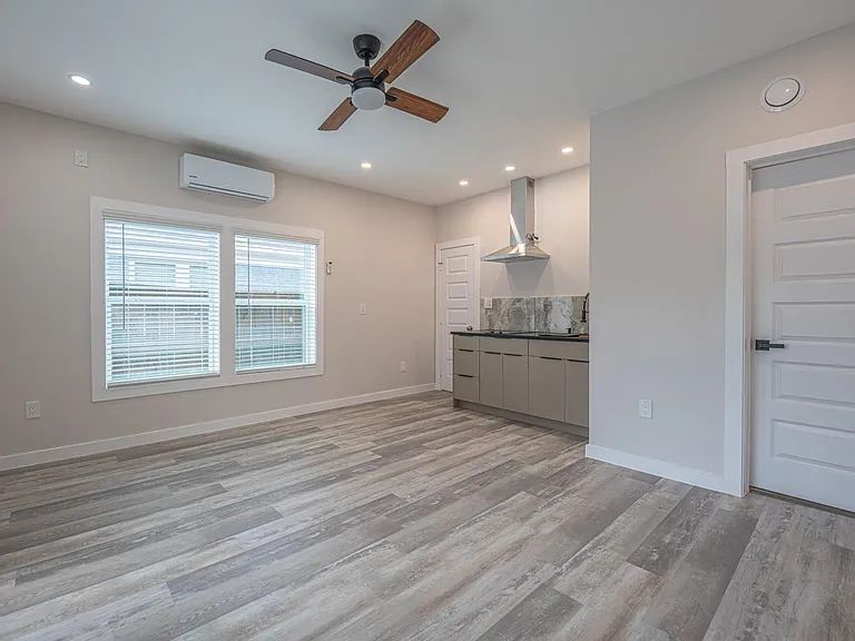 4202 Clay St #D — Photo 14