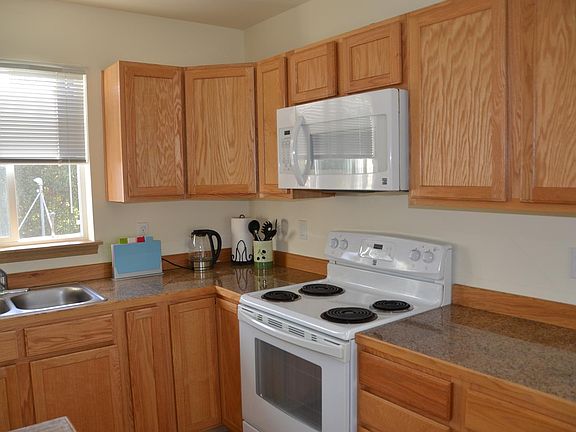 5th image of 14537 Whitman Ave N