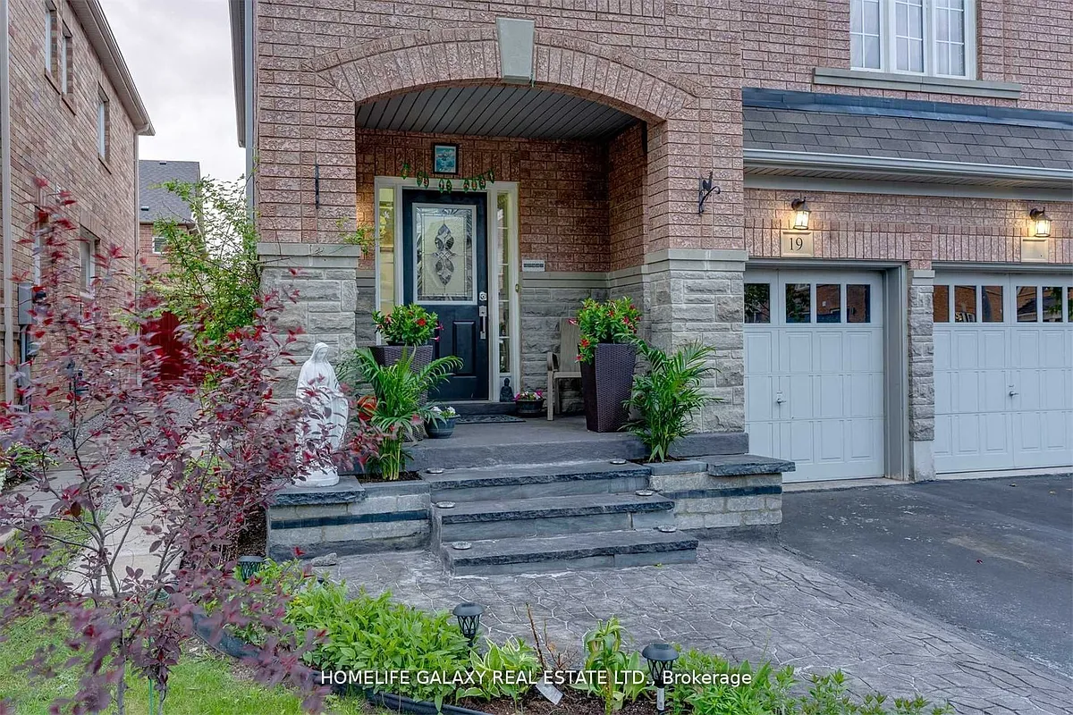 Building Photo - 19 Warburton Dr #BSMNT