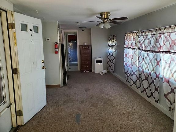 5th image of 443 Dyer Ave Trailer 19