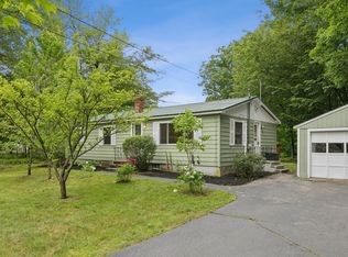 550 Prescott Rd, Manchester, ME 04351