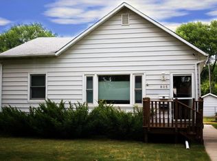 805 6th Ave NE, Aberdeen, SD 57401