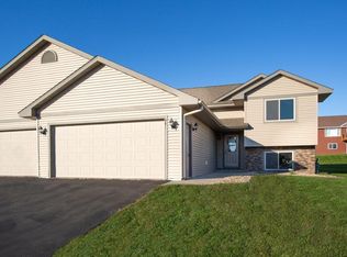 941 Fairchild Dr, River Falls, WI 54022