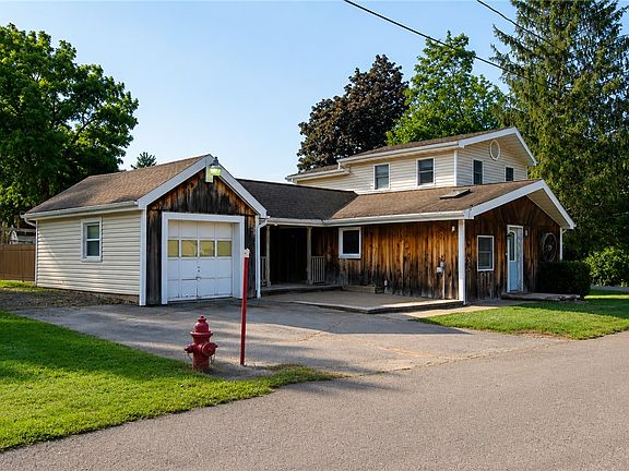 3rd image of 4 Ashley St