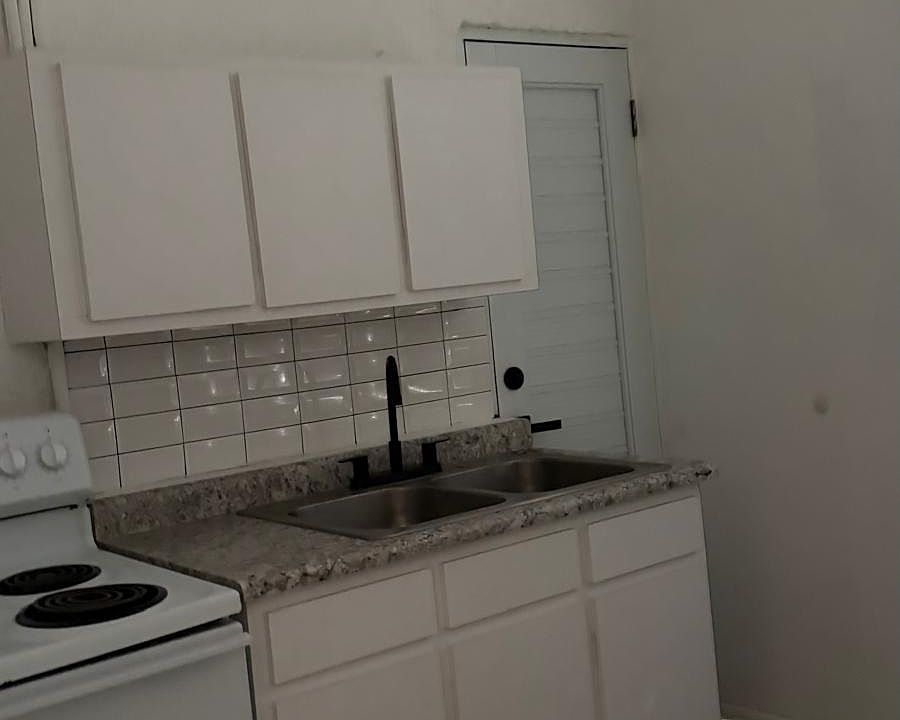 1st image of 1140 Calle Avila Urb La Rambla #D