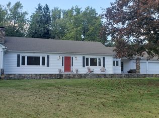 26 Knob Rd, Mount Pocono, PA 18344