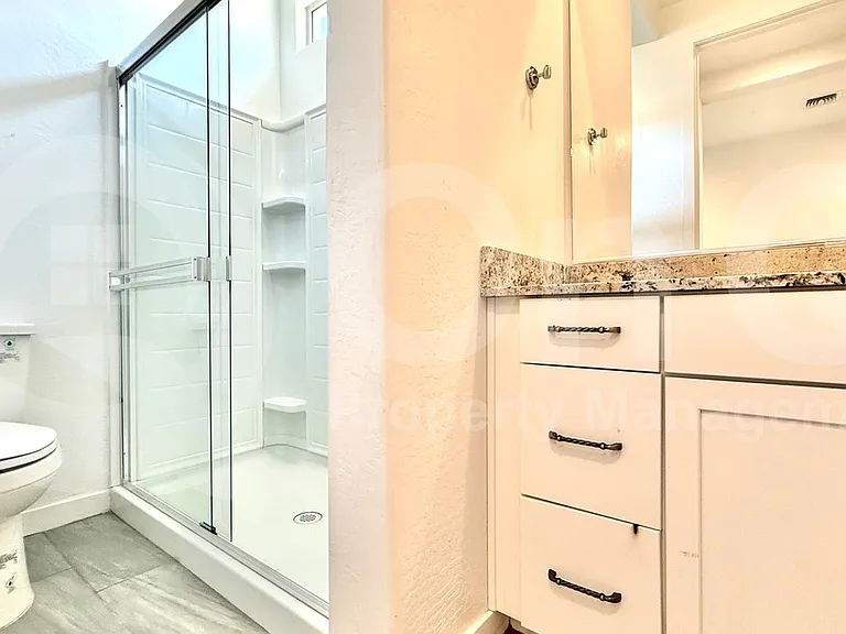 5933 S 25th Ln — Photo 19
