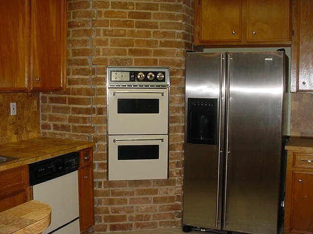 2nd image of 322 Sealander St