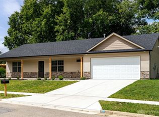 896 Louise Dr, Xenia, OH 45385
