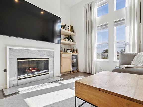 4th image of 617 Woodside Way APT F
