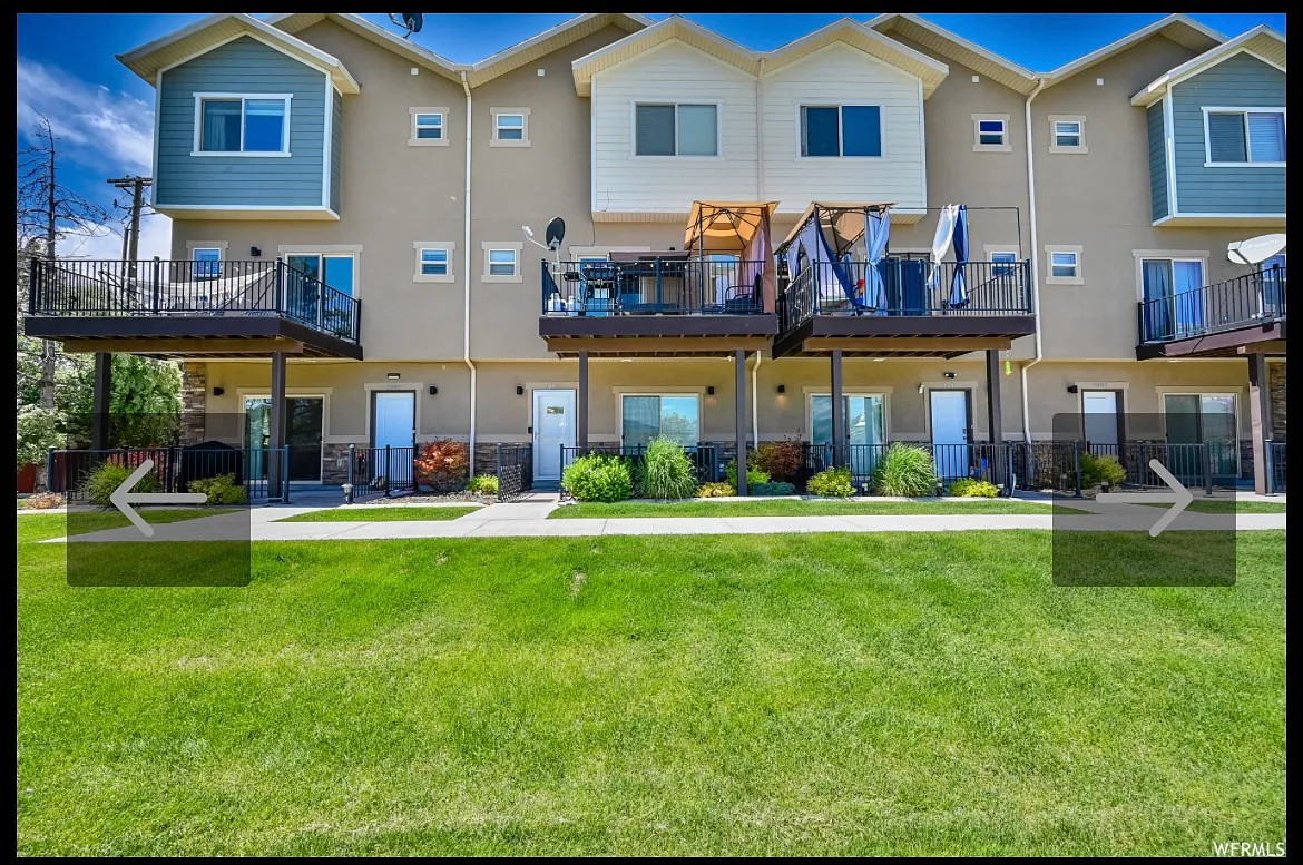 4 bed, 2.5 bath, 1932 sqft, $2,950 — Photo 3