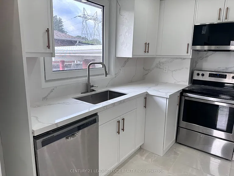 11 White Abbey Park #MAIN FL — Photo 1