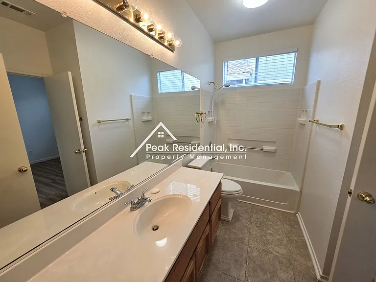3333 E Island Ct — Photo 14