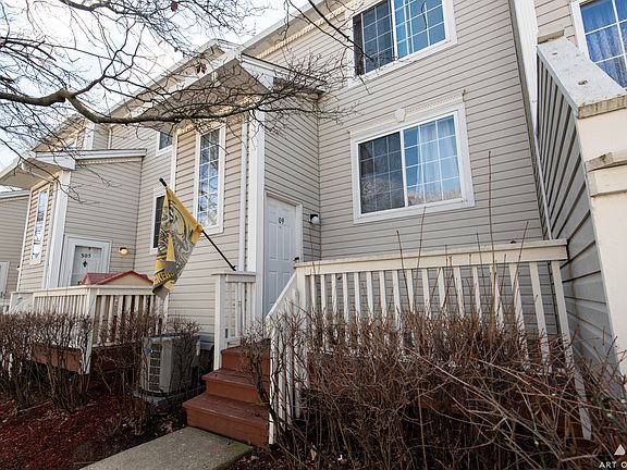 2nd image of 309 Wildrose Ct #309