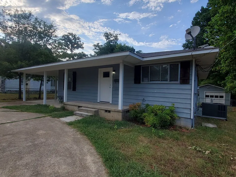 702 Wildwood Ave