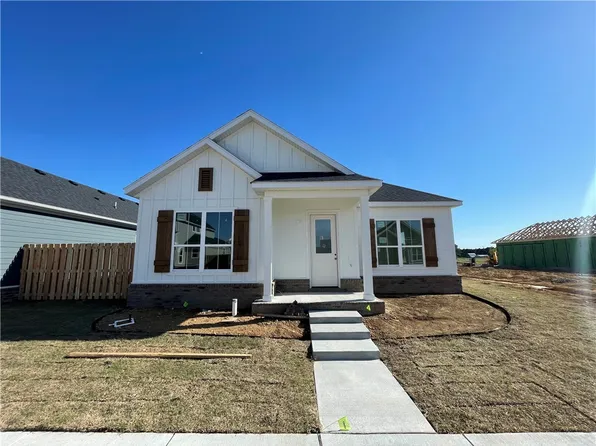 6783 Autumn Ave, Springdale, AR 72762
