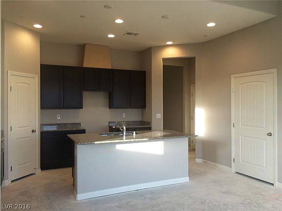 3rd image of 673 Tremaine Avenue Lot #49