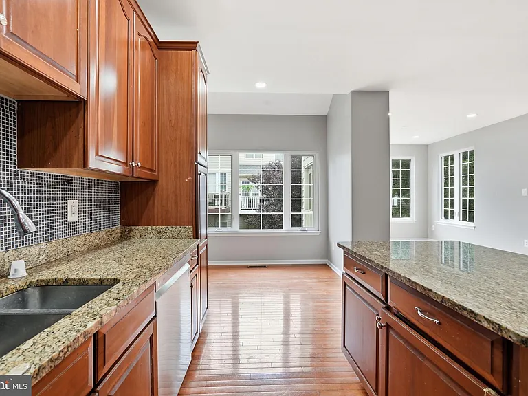 25196 Whippoorwill Ter — Photo 13