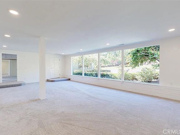 5th image of 2551 Hillside Dr
