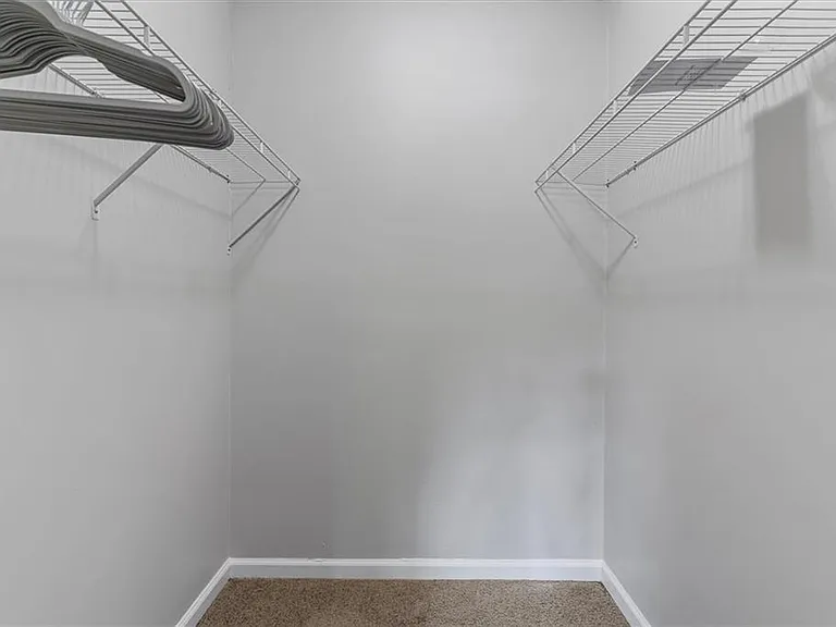 1701 Hawthorne Ave #12 — Photo 12