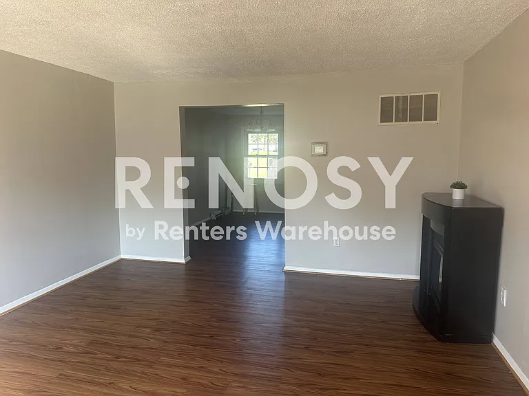 1117 Pelham Wood Rd — Photo 6