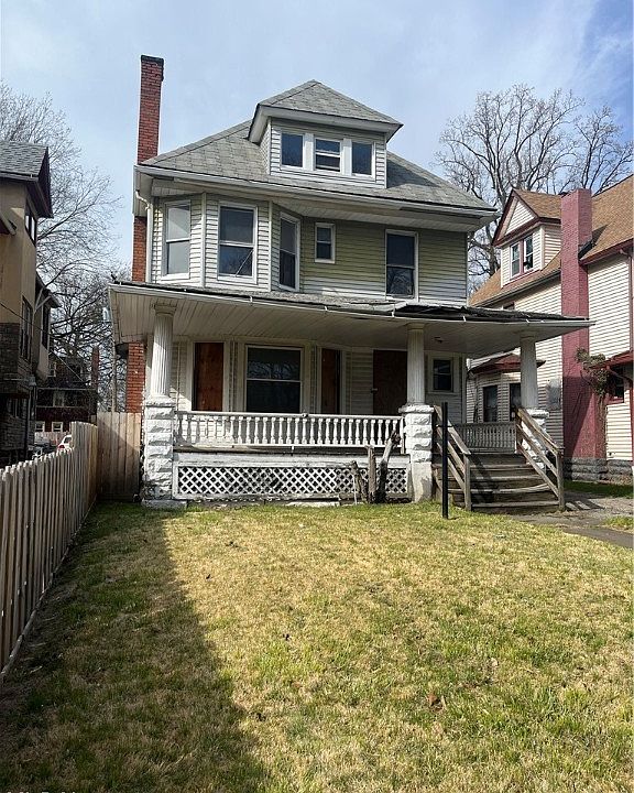 1st image of 10925 Grantwood Ave