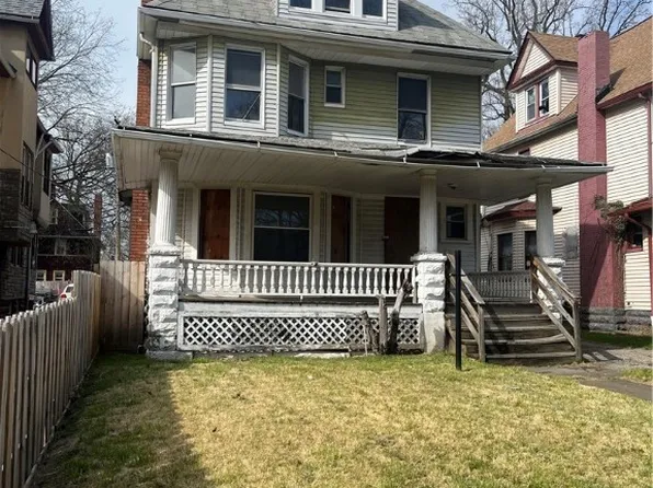 10925 Grantwood Ave, Cleveland, OH 44108