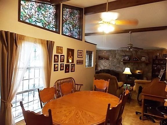 3rd image of 4608 Francis Ct