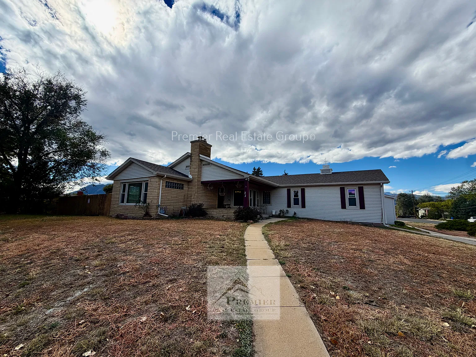 3 bed, 2.5 bath, 2291 sqft, $2,500 — Photo 2