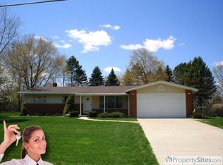 8454 Rondale Dr, Grand Blanc, MI 48439