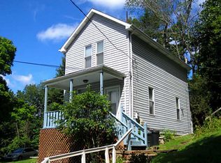 205 Hazelton Ct, Easton, PA 18042
