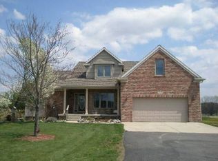 11651 Risner Ln, Eaton Rapids, MI 48827