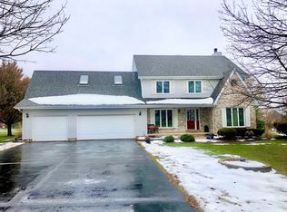 19N232 Green Meadows Ln, Hampshire, IL