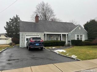 2374 Webster St, Bellmore, NY 11710